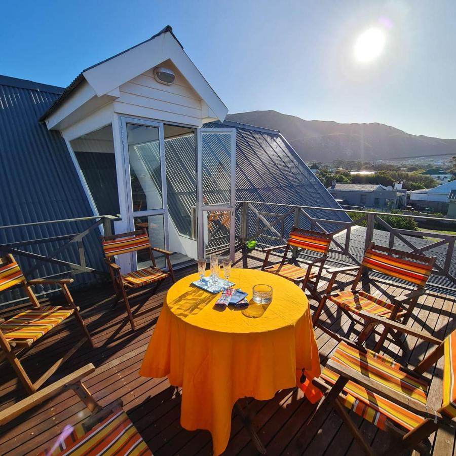 Jaco And Liz'S Sea Get Away Bed & Breakfast Hermanus Exterior photo